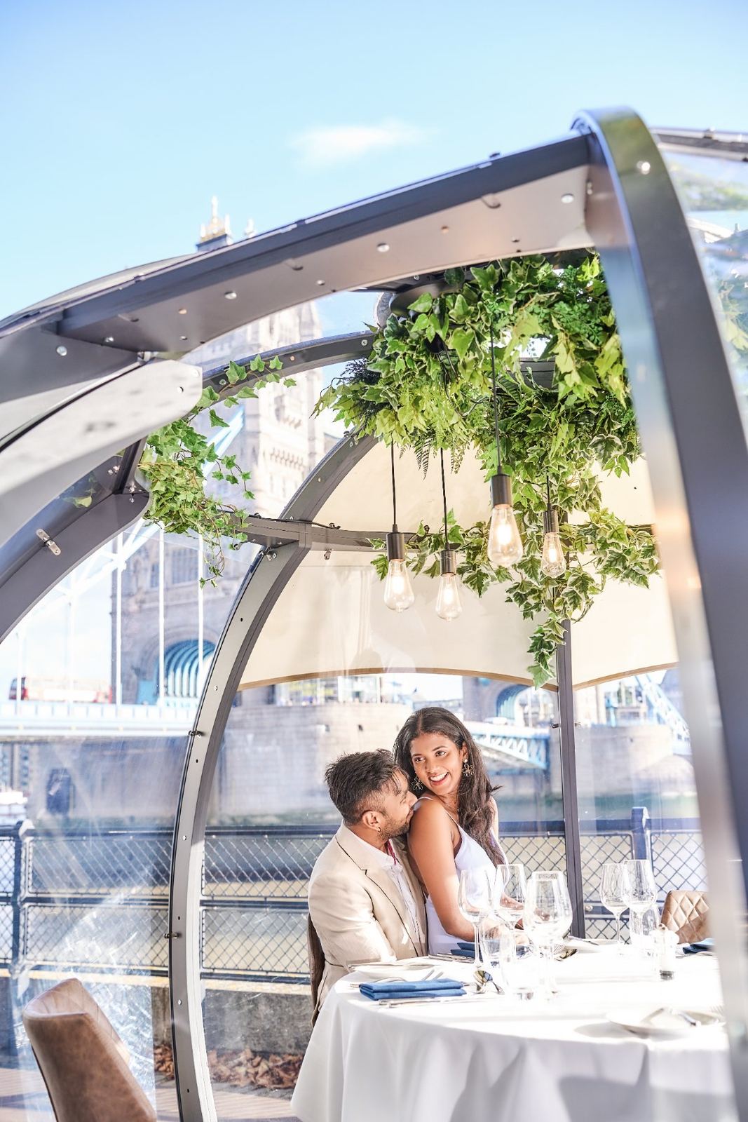 Aswanee & Pravin pre-wedding shoot at Tower Bridge — pre-wedding photography by Heston Photo