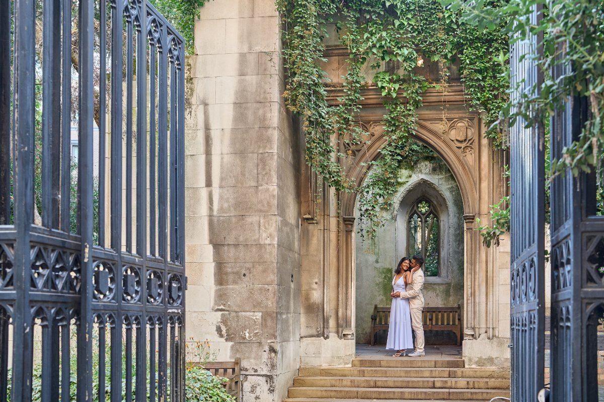 Aswanee & Pravin pre-wedding shoot at Tower Bridge — pre-wedding photography by Heston Photo