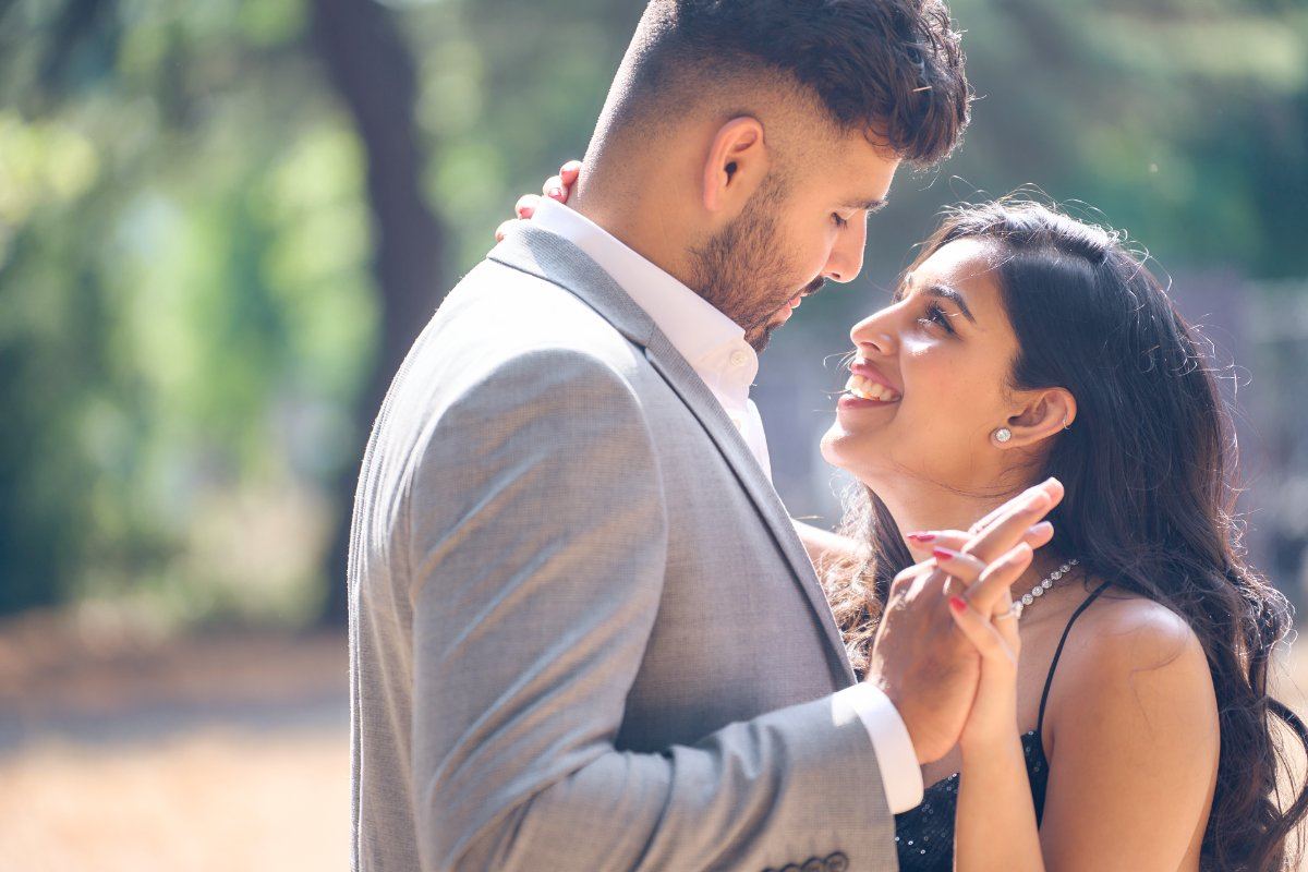 Karishma & Asheesh pre-wedding shoot at Chiswick House — pre-wedding photography by Heston Photo