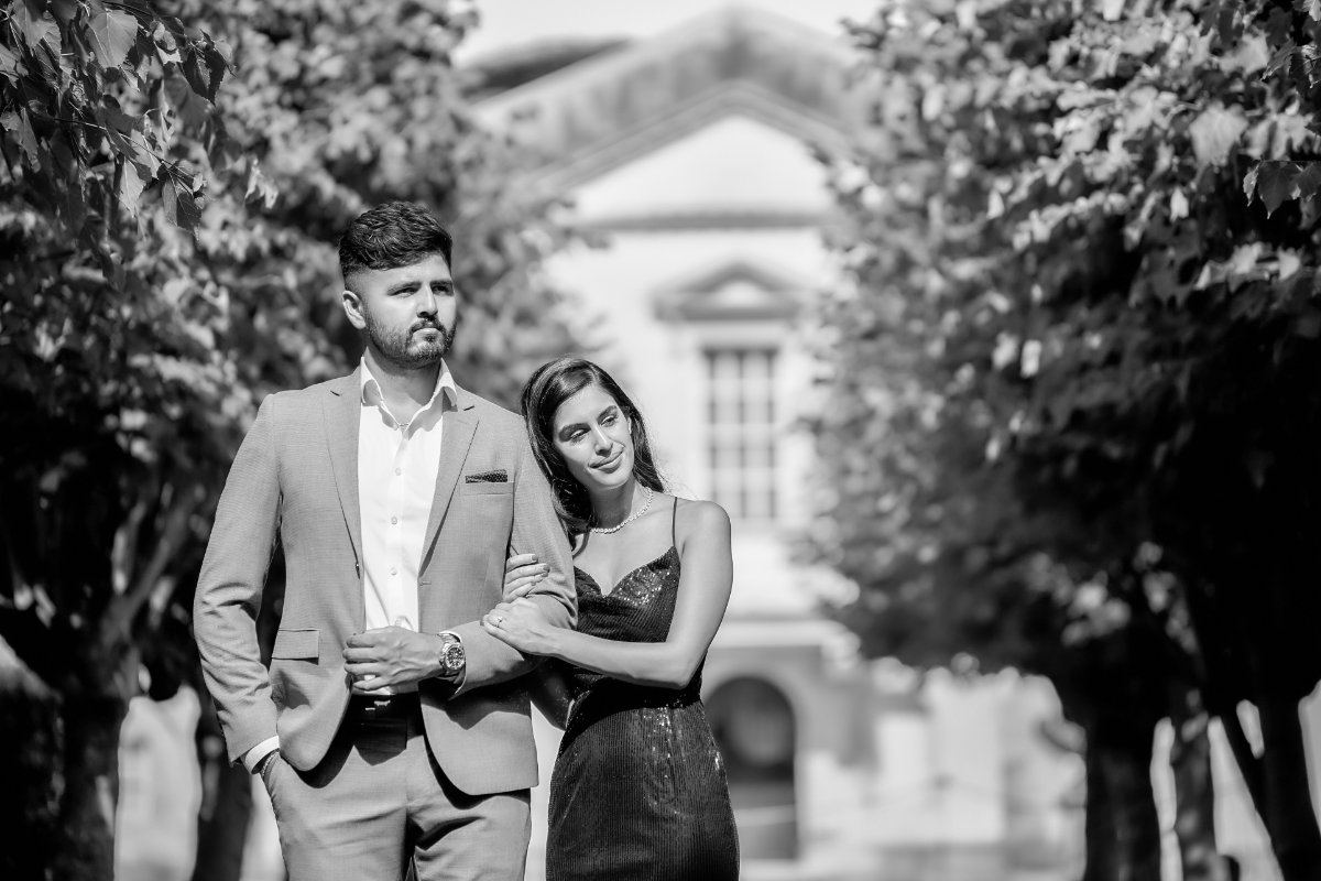 Karishma & Asheesh pre-wedding shoot at Chiswick House — pre-wedding photography by Heston Photo