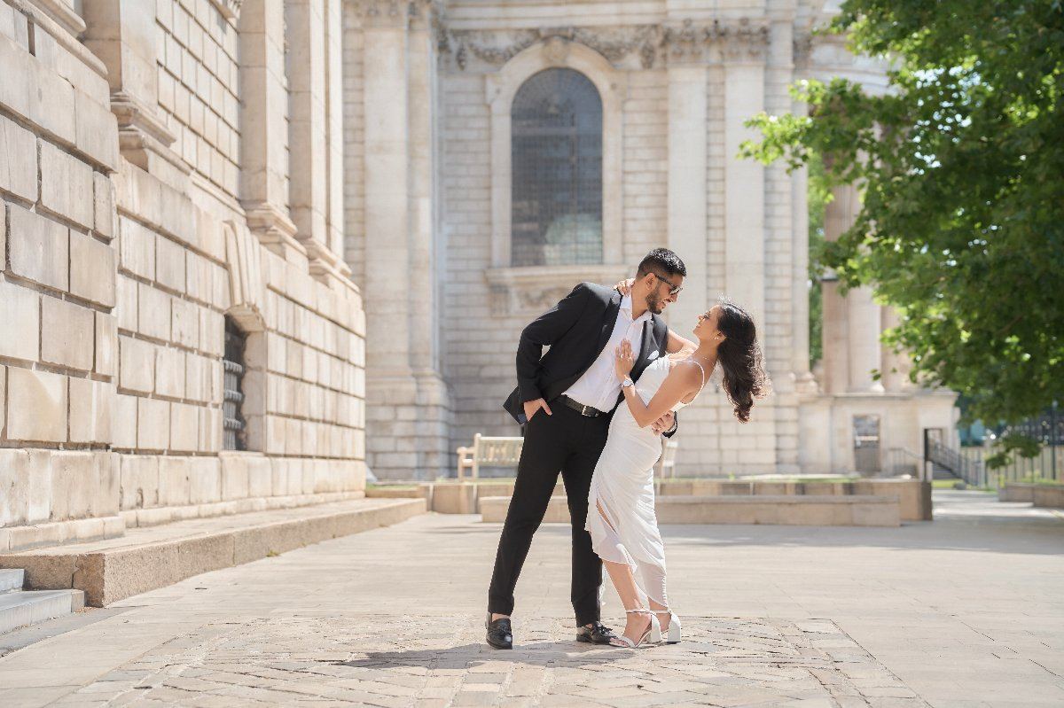 Valisha & Priyesh pre-wedding shoot at St Paul's Cathedral — pre-wedding photography by Heston Photo