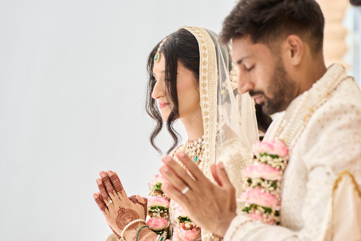 Dil & Aashni wedding at Manor of groves — Asian wedding photography by Heston Photo