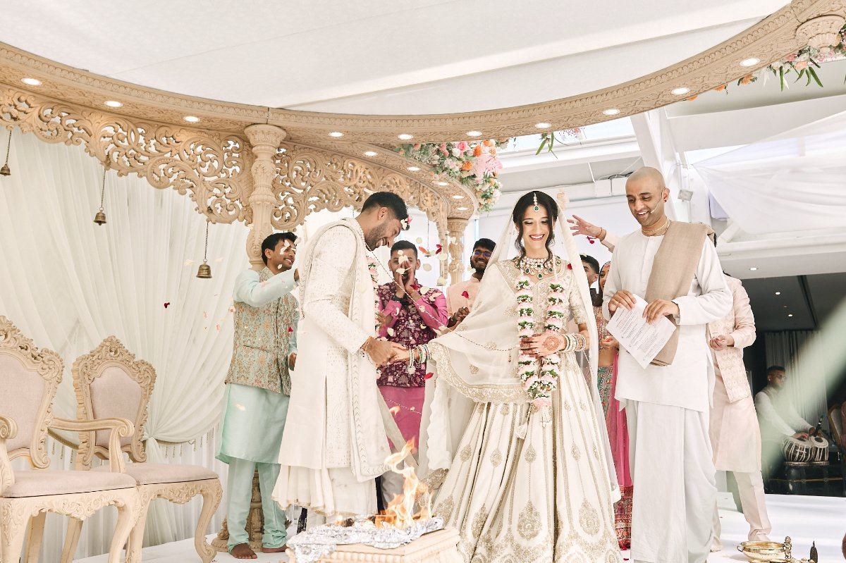 Dil & Aashni wedding at Manor of groves — Asian wedding photography by Heston Photo