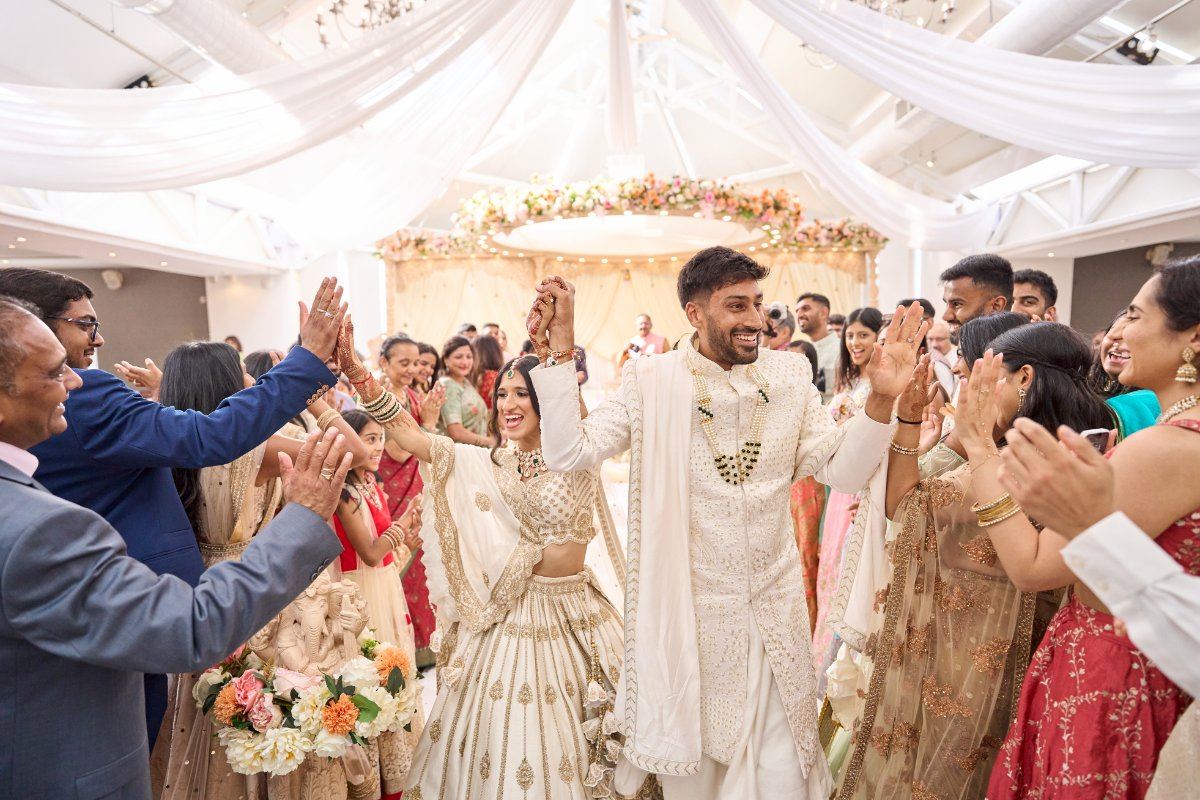Dil & Aashni wedding at Manor of groves — Asian wedding photography by Heston Photo