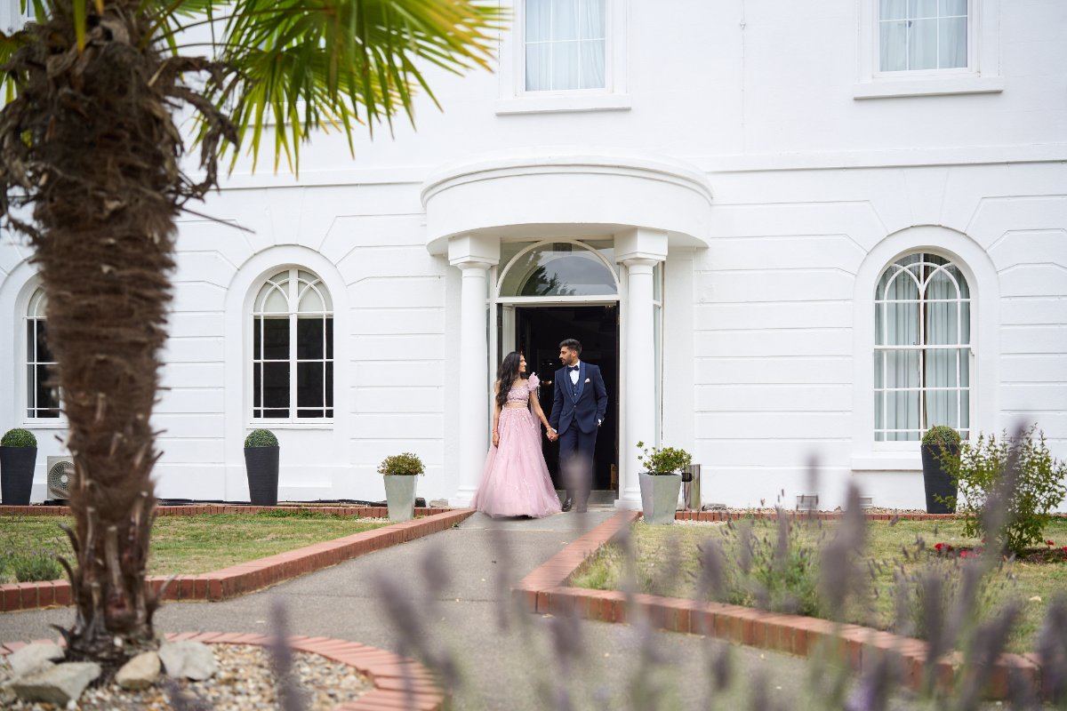 Dil & Aashni wedding at Manor of groves — Asian wedding photography by Heston Photo