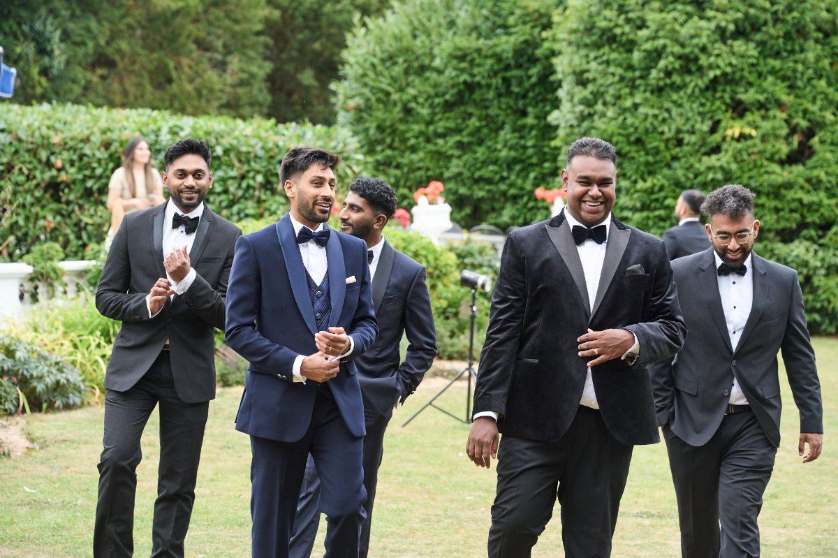Dil & Aashni wedding at Manor of groves — Asian wedding photography by Heston Photo