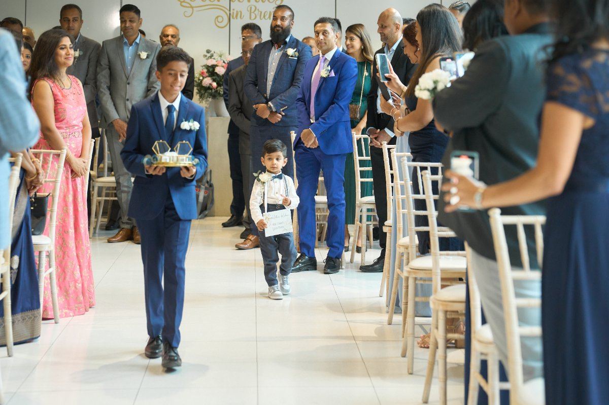 Ektaa & Hiten wedding at Brent Town Hall — Asian wedding photography by Heston Photo