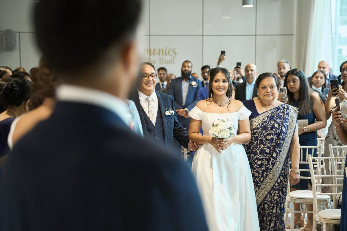 Ektaa & Hiten wedding at Brent Town Hall — Asian wedding photography by Heston Photo