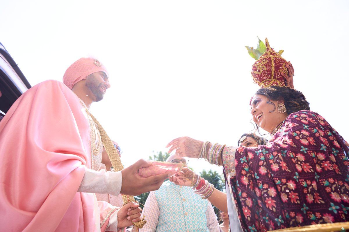 Harsh & Riana wedding at Willesden Temple — Asian wedding photography by Heston Photo