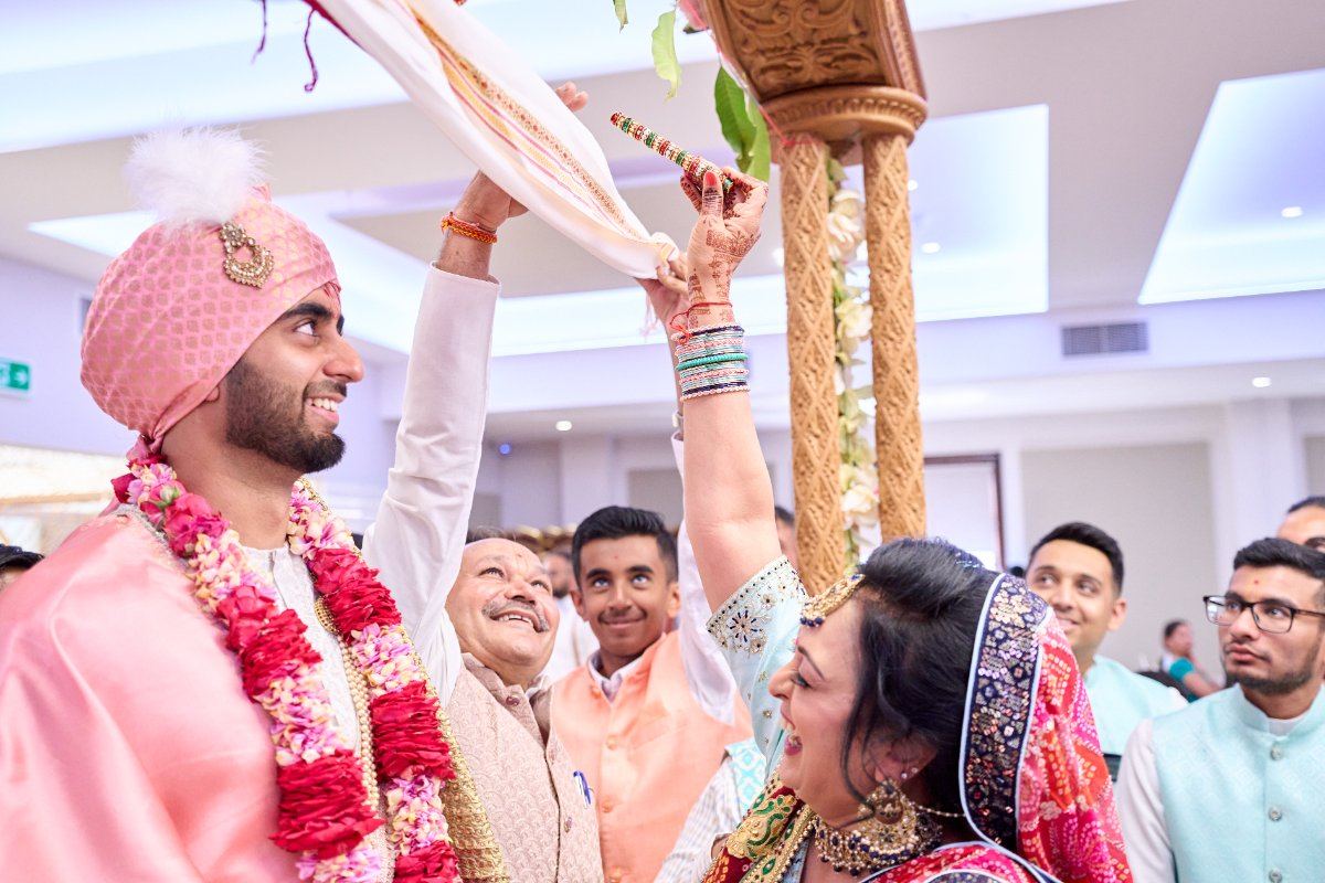 Harsh & Riana wedding at Willesden Temple — Asian wedding photography by Heston Photo