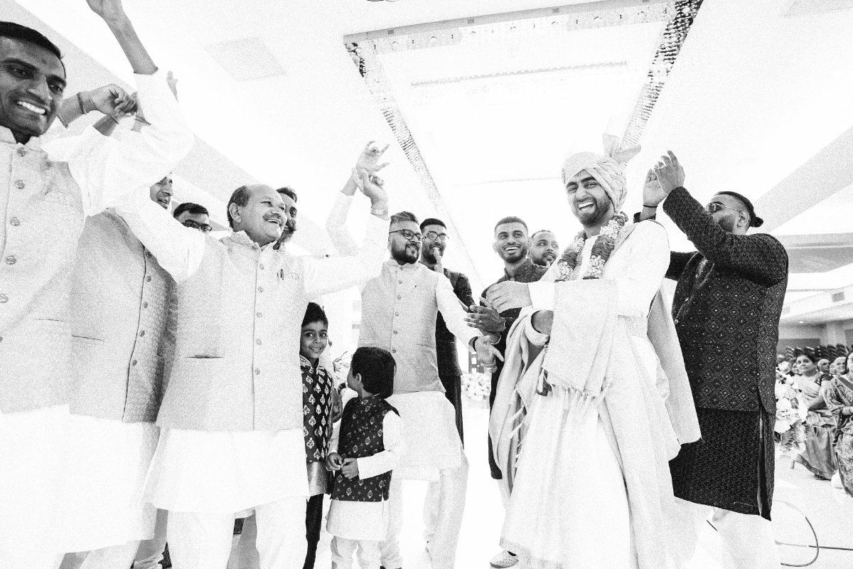Harsh & Riana wedding at Willesden Temple — Asian wedding photography by Heston Photo