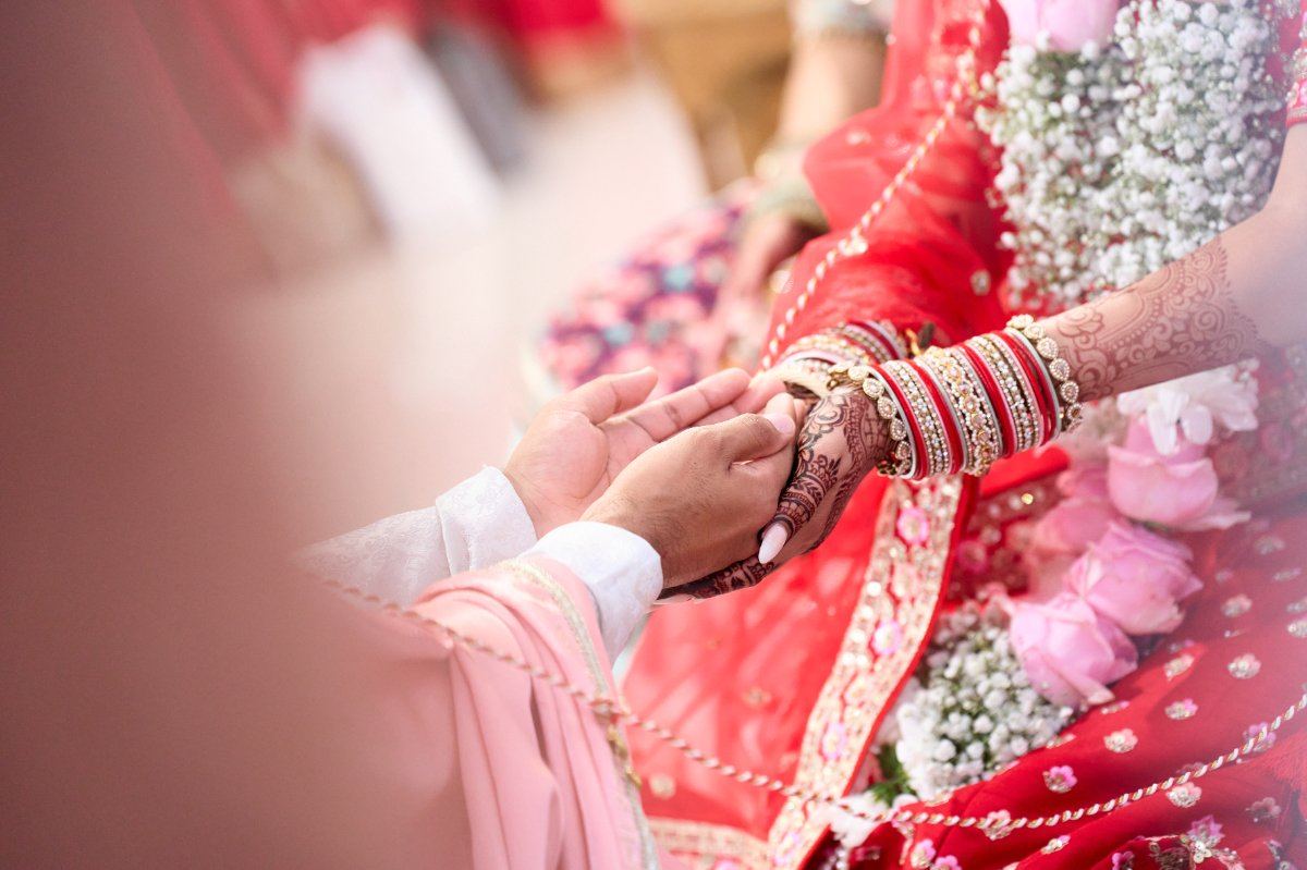 Harsh & Riana wedding at Willesden Temple — Asian wedding photography by Heston Photo