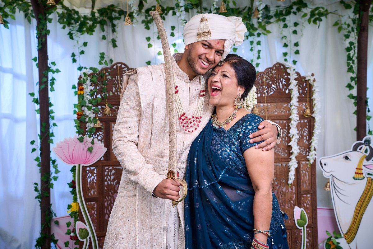 Harshil& Mitisha wedding at London — Asian wedding photography by Heston Photo