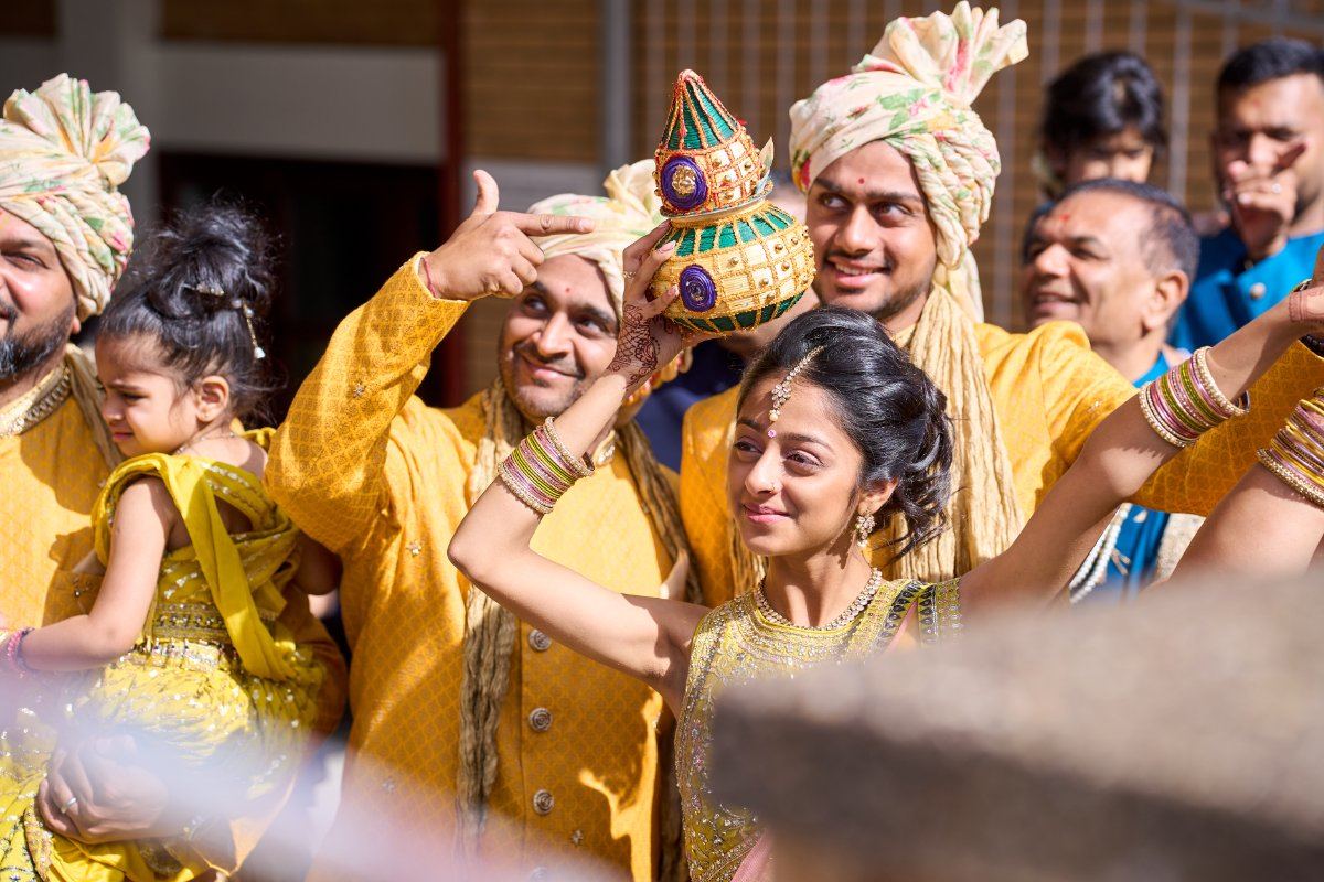 Harshil& Mitisha wedding at London — Asian wedding photography by Heston Photo
