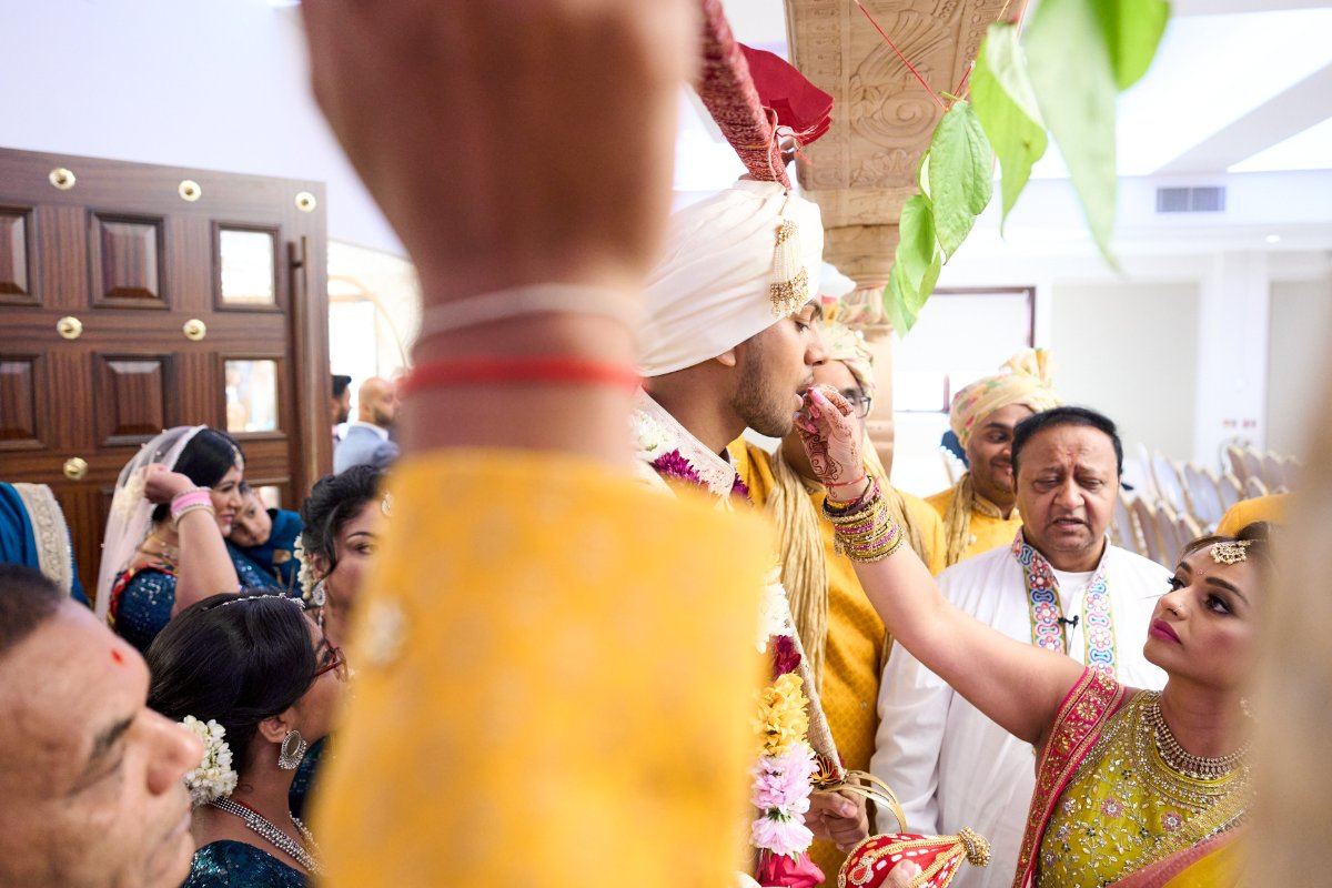 Harshil& Mitisha wedding at London — Asian wedding photography by Heston Photo