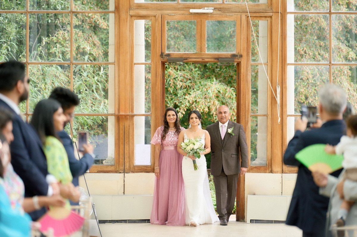 Krishna & Rishi wedding at Kew Gardens — Asian wedding photography by Heston Photo