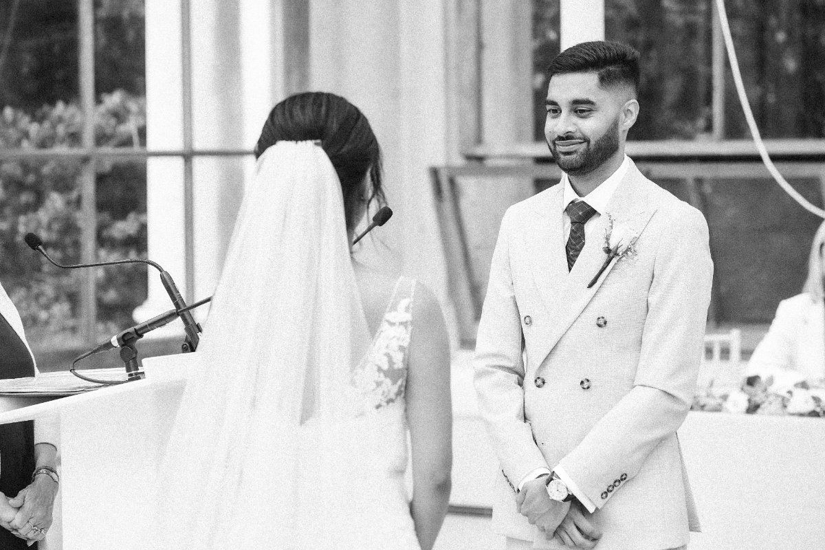 Krishna & Rishi wedding at Kew Gardens — Asian wedding photography by Heston Photo