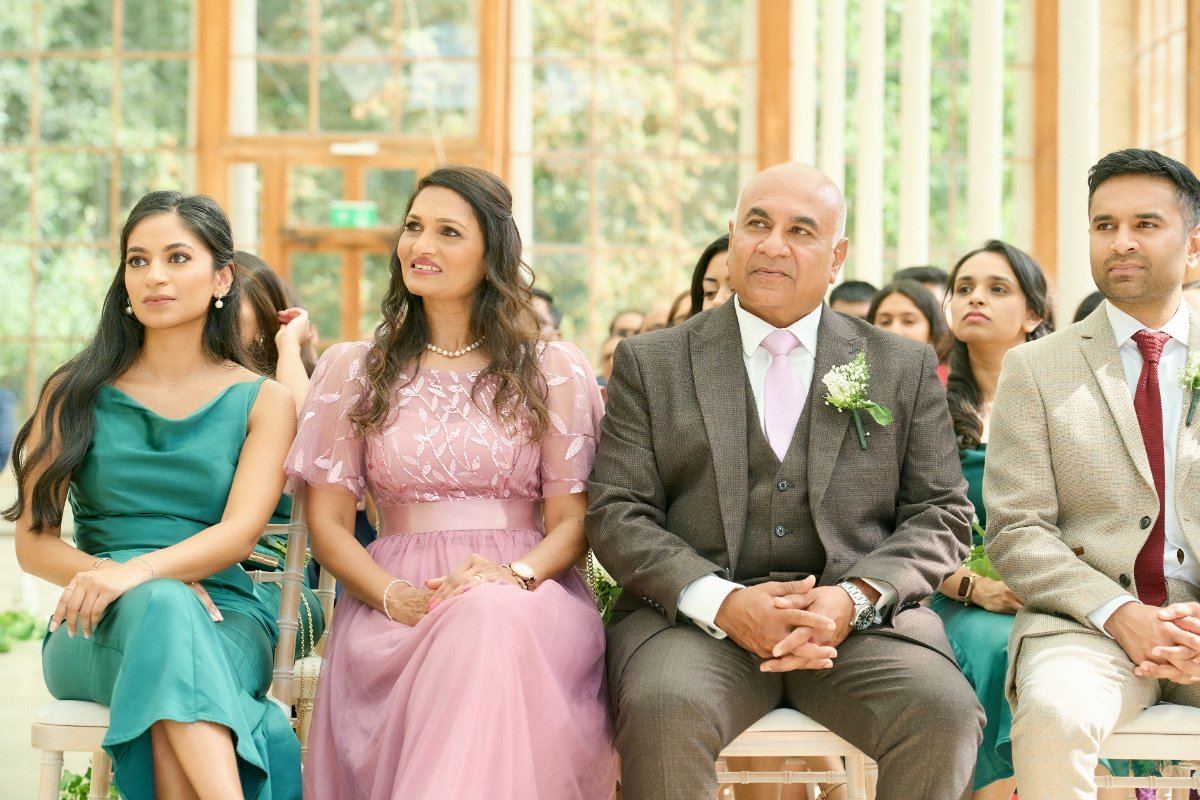 Krishna & Rishi wedding at Kew Gardens — Asian wedding photography by Heston Photo