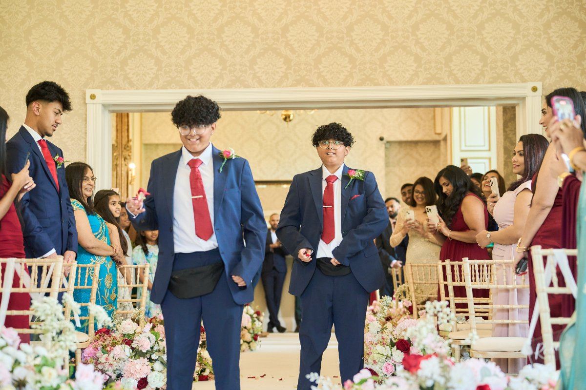 Pavan & Chandni wedding at Shendish Manor — Asian wedding photography by Heston Photo