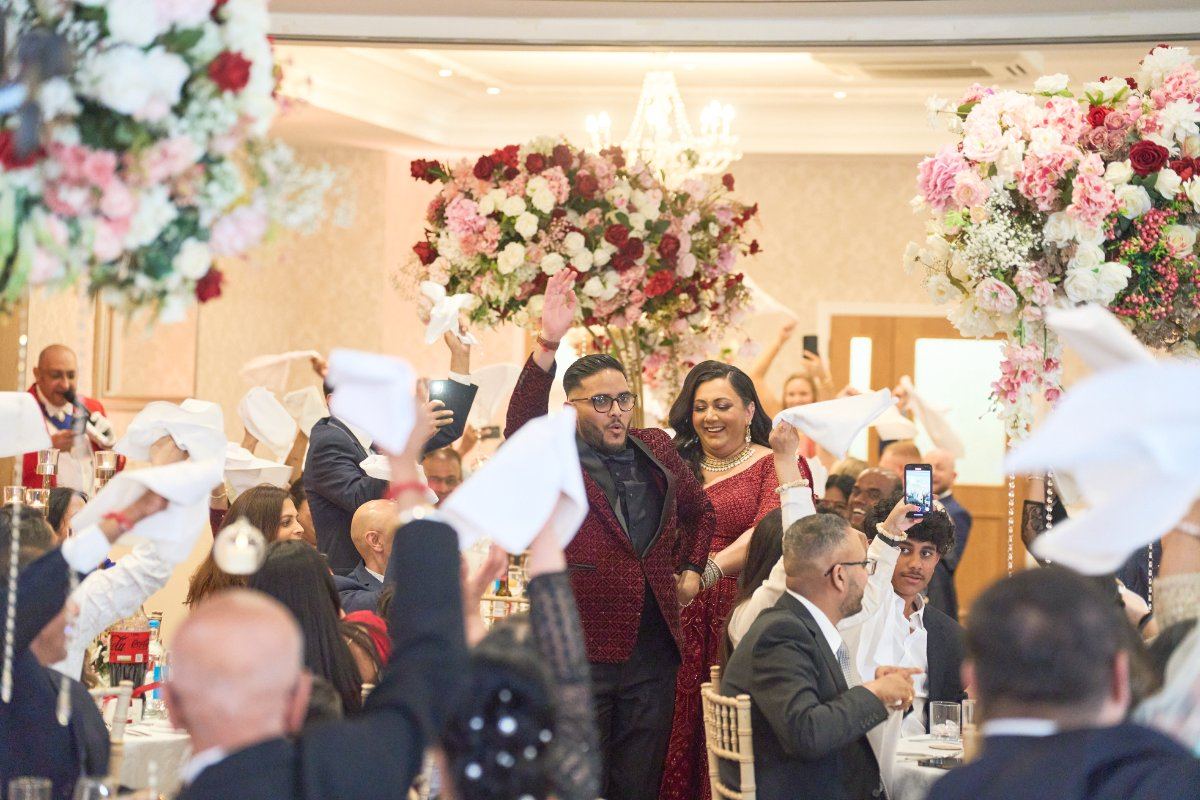 Pavan & Chandni wedding at Shendish Manor — Asian wedding photography by Heston Photo