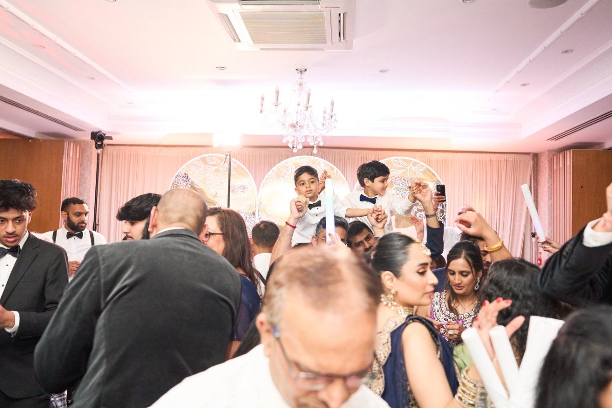 Pavan & Chandni wedding at Shendish Manor — Asian wedding photography by Heston Photo