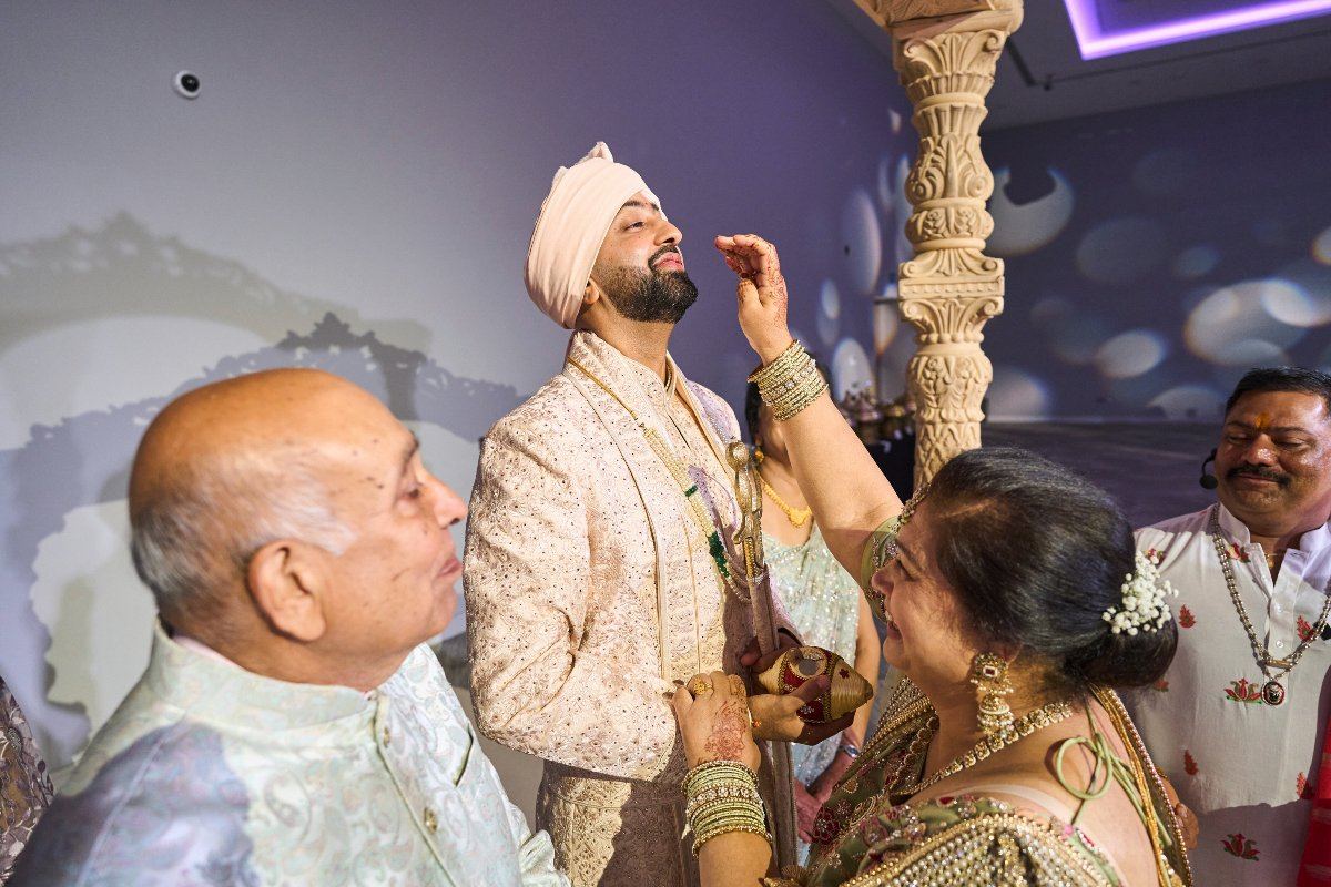 Raj & Priya wedding at East Side Rooms — Asian wedding photography by Heston Photo