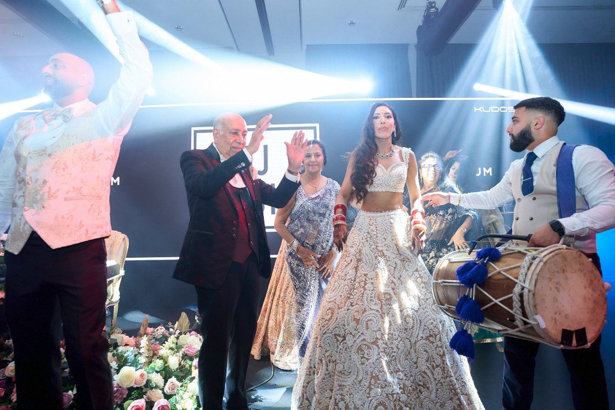 Raj & Priya wedding at East Side Rooms — Asian wedding photography by Heston Photo
