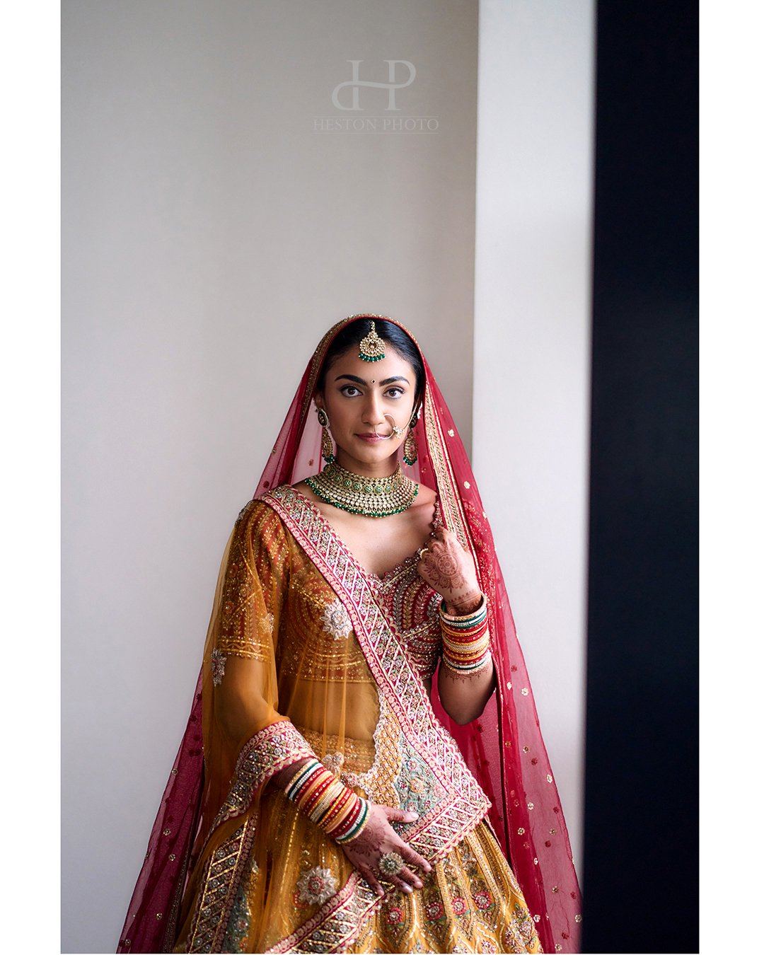 Roshni & Arjun wedding at Sattavis pattidar Centre — Asian wedding photography by Heston Photo