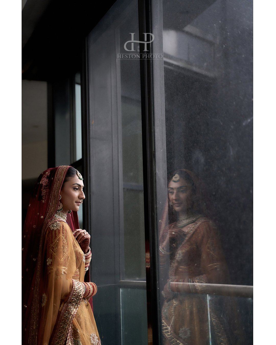 Roshni & Arjun wedding at Sattavis pattidar Centre — Asian wedding photography by Heston Photo
