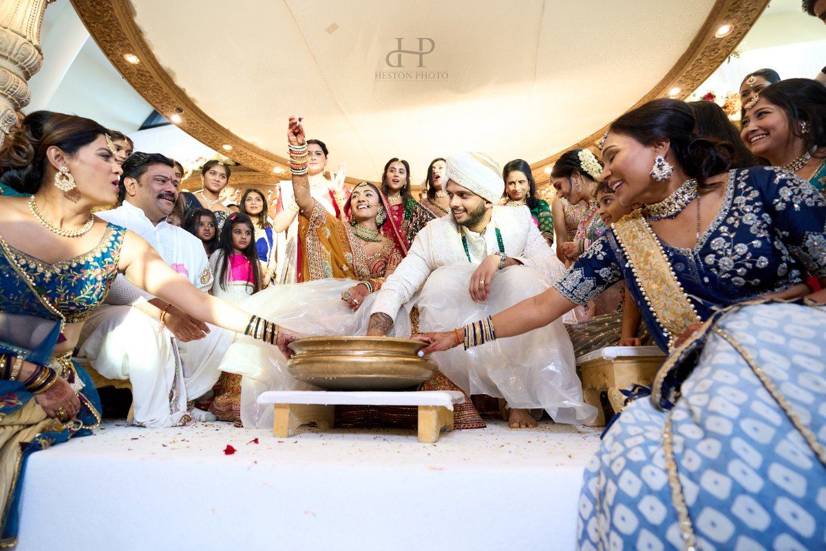 Roshni & Arjun wedding at Sattavis pattidar Centre — Asian wedding photography by Heston Photo