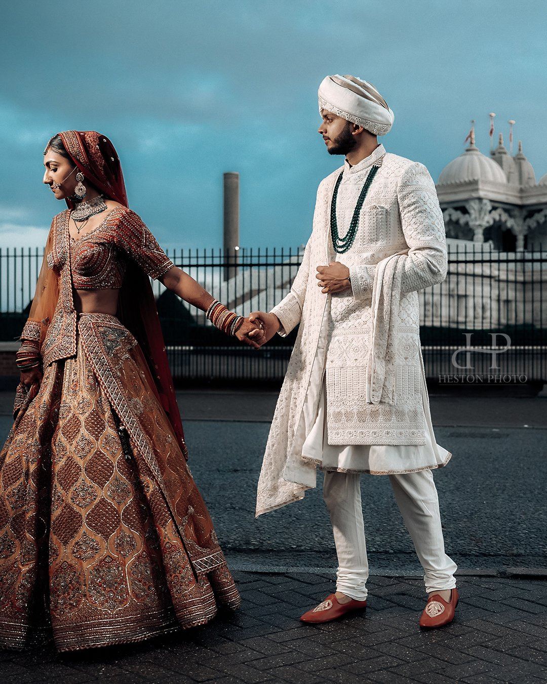 Roshni & Arjun wedding at Sattavis pattidar Centre — Asian wedding photography by Heston Photo