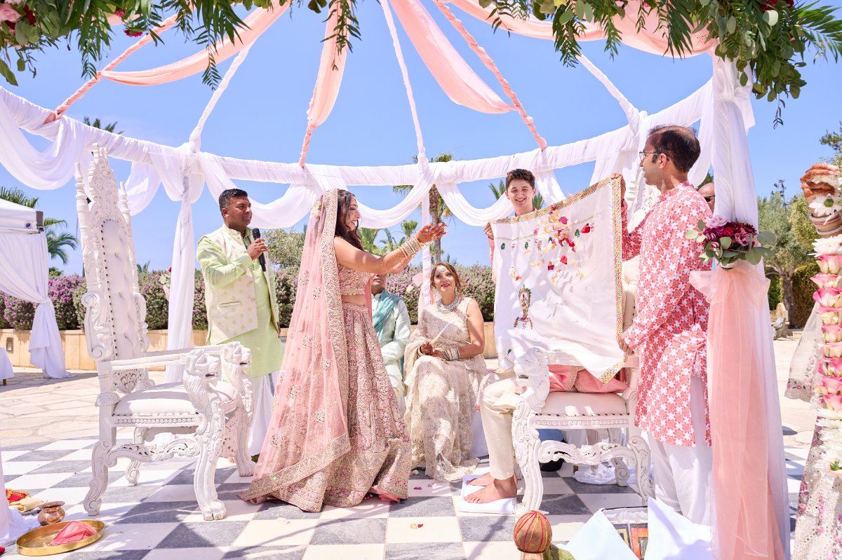 Shreeya & Hiral wedding at Cyprus — Asian wedding photography by Heston Photo