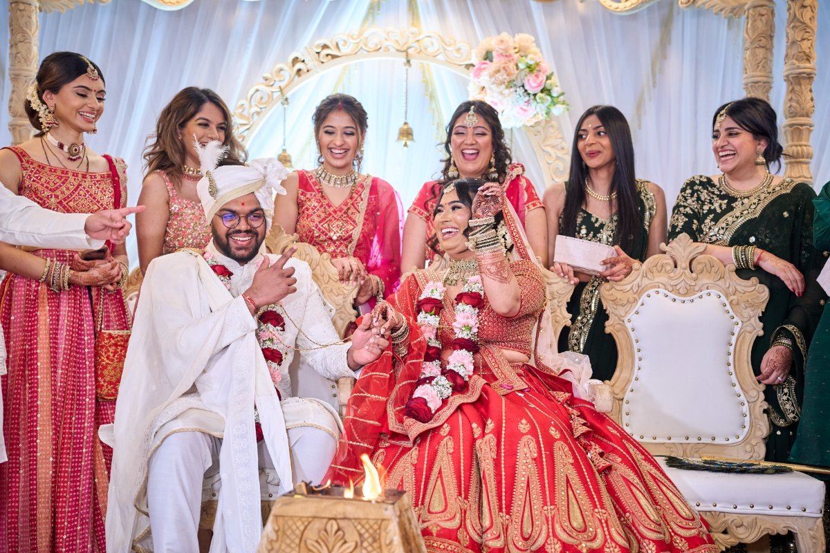 Vandna & Kiran wedding at Willesden temple — Asian wedding photography by Heston Photo