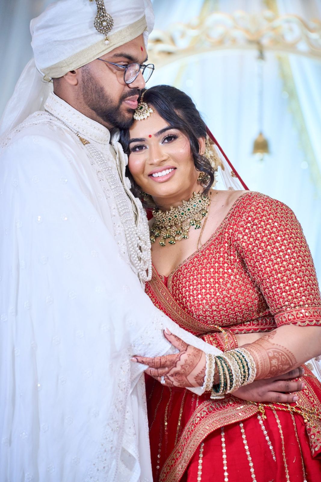 Vandna & Kiran wedding at Willesden temple — Asian wedding photography by Heston Photo