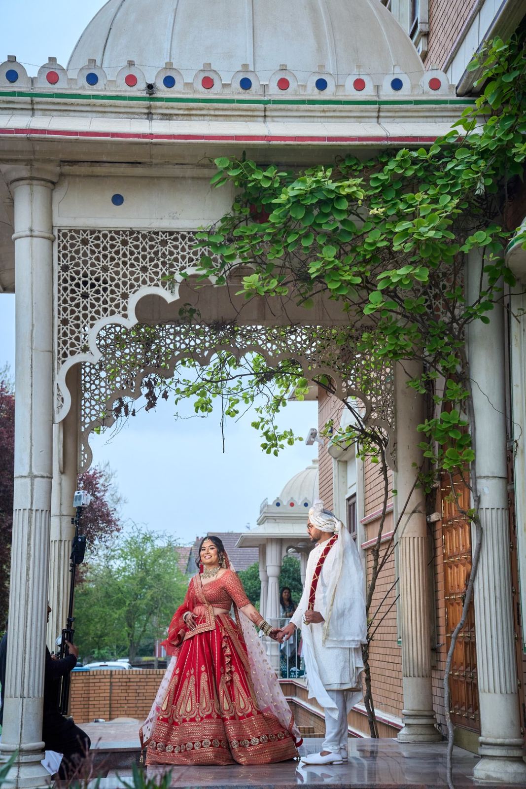 Vandna & Kiran wedding at Willesden temple — Asian wedding photography by Heston Photo
