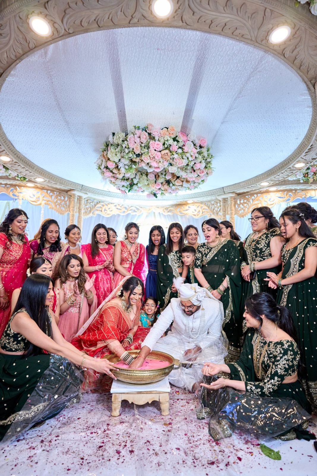 Vandna & Kiran wedding at Willesden temple — Asian wedding photography by Heston Photo
